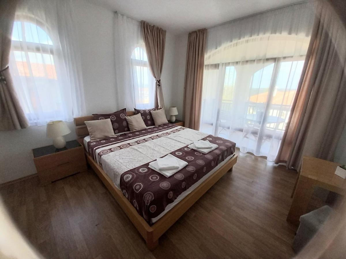 Къща За Гости Мускат 2 Aheloy Exterior foto