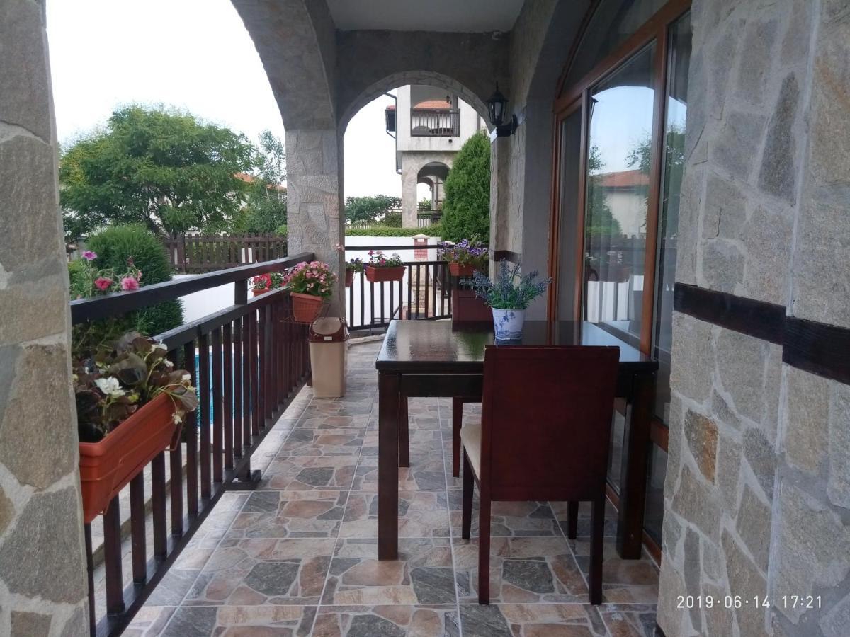Къща За Гости Мускат 2 Aheloy Exterior foto